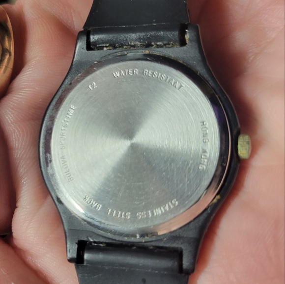 Vintage Bulova NHL New York Islandsers hockey team watch - Picture 4 of 5